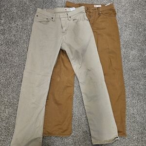 2 pair of Wrangler 5 pocket pants
